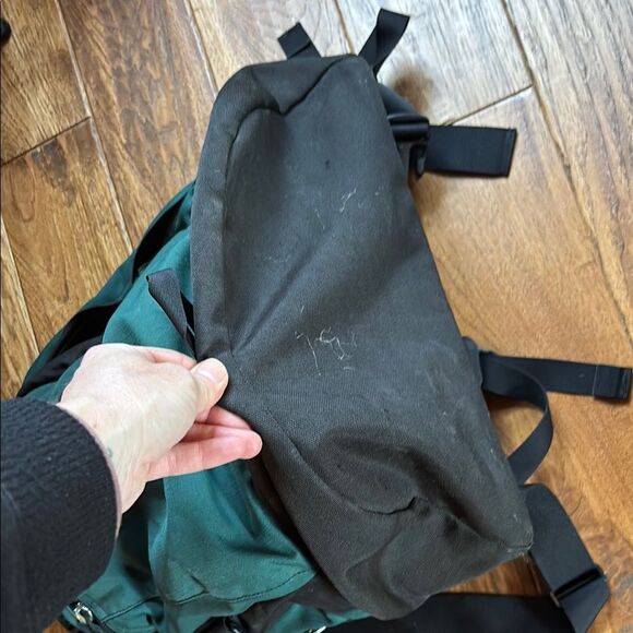 The North Face Green and Black Men's Backpack - Picture 11 of 13